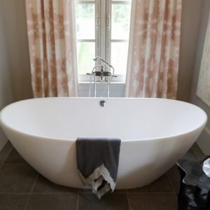 Soaking Tub With Jets