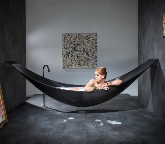 Fascinating Bathtub Wars The Hammock Bathtub Homes And Hues