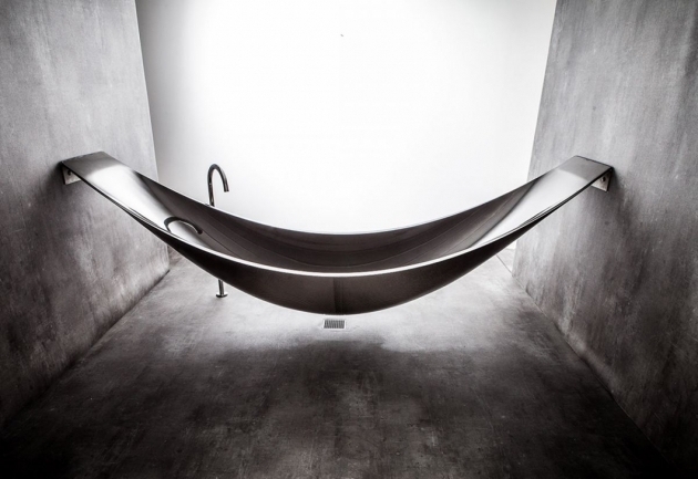 Gorgeous Bathtub Wars The Hammock Bathtub Homes And Hues