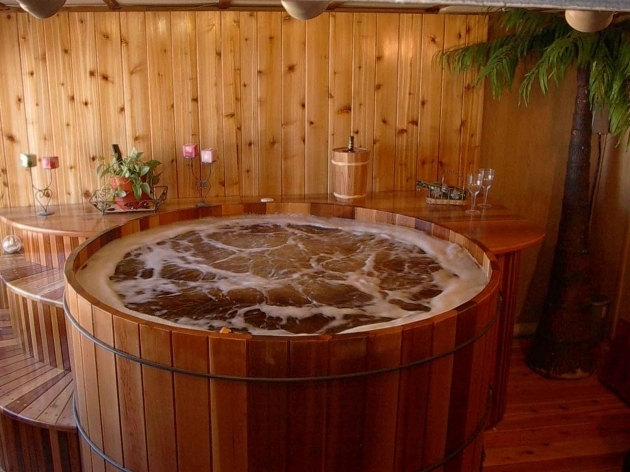 Gorgeous Cedar Soaking Tub Round Western Red Cedar Hot Tubs Roberts Hot Tubs