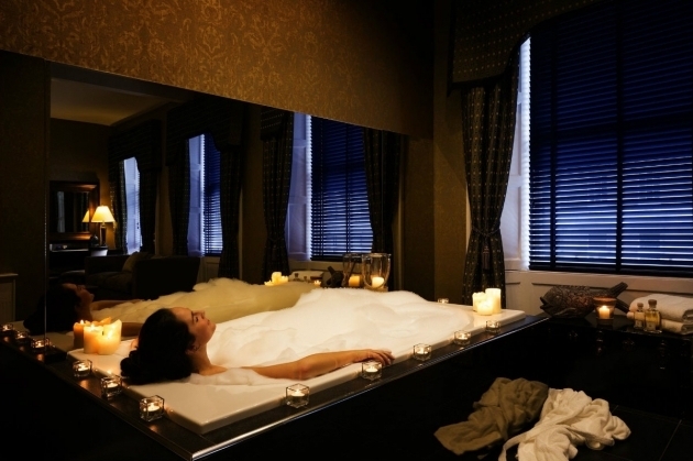 Fantastic Hotel Rooms With Whirlpool Tubs Top Luxury Hotel Rooms With Jacuzzi Modern Rooms Colorful Design