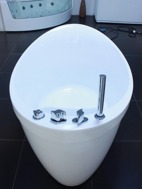 Inspiring Japanese Soaking Tub Small Bathroom Japanese Soaking Tub Small For Unique Bathtub Design