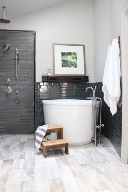 Amazing Soaking Tubs For Small Bathrooms Best 25 Small Soaking Tub Ideas On Pinterest Wooden Bathtub