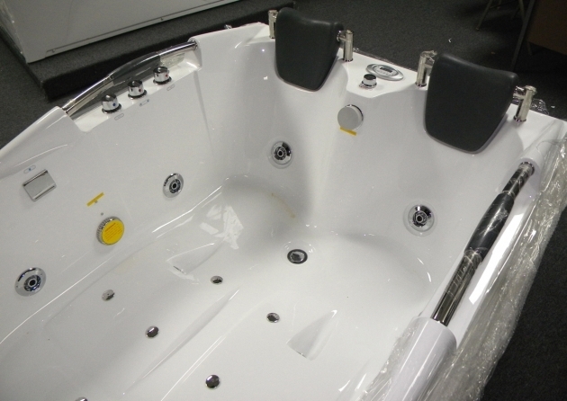 Awesome Two Person Whirlpool Tub Two Person Whirlpool Bathtub Icsdri