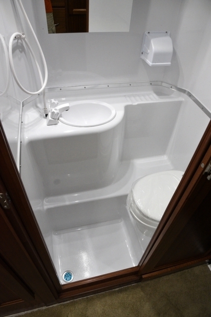Stunning Rv With Bathtub Bathroom Splendid Modern Bathtub 137 Motorhome Cool Bathtub